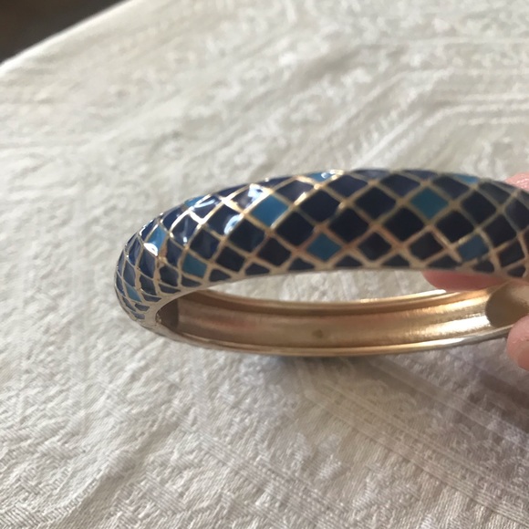 Talbots bangle bracelet - Picture 2 of 2
